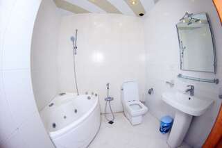 Апартаменты BAKU CITY CENTRE APARTMENT Баку Апартаменты с 3 спальнями-9