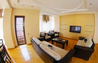 Апартаменты BAKU CITY CENTRE APARTMENT Баку Апартаменты с 3 спальнями-2