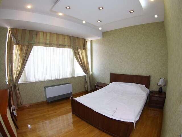 Апартаменты BAKU CITY CENTRE APARTMENT Баку-14