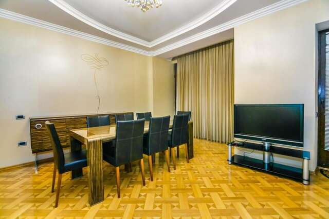 Апартаменты BAKU CITY CENTRE APARTMENT Баку-33
