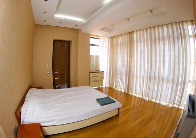 Апартаменты BAKU CITY CENTRE APARTMENT Баку-6